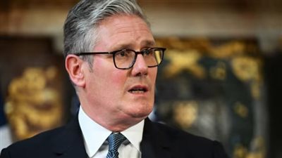 بريطانيا تفرض هوية رقمية إلزامية على العمال لردع الهجرة غير الشرعية