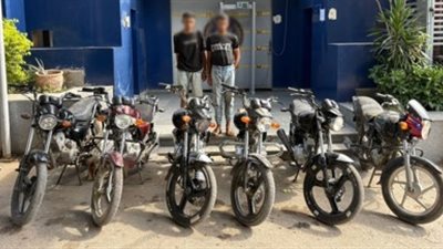 ضبط متهمين بسرقة الدراجات النارية في مدينة 15 مايو