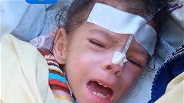 أب يستغيث لعلاج طفلته