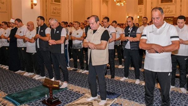 الرئيس السيسي يؤدي