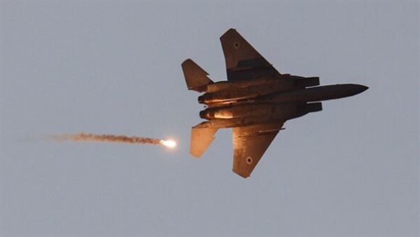 طائرة حربية