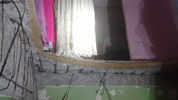 انهيار سقف عقار 