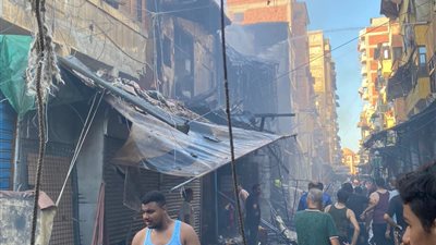 إصابة شخصين باختناق جراء حريق نشب بعمارة سكنية ببورسعيد.. والحماية المدنية تتدخل