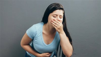 مقابل 50 جنيهًا إسترلينيًا في الساعة.. قناة بريطانية تبحث عن أشخاص قادرين على التقيؤ للمشاركة بفيلم وثائقي