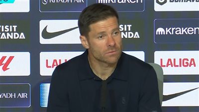 تشابي عن ديربي مدريد: كانت مباراة سيئة.. وقد تجبرنا الخسارة على العودة إلى المسار الصحيح