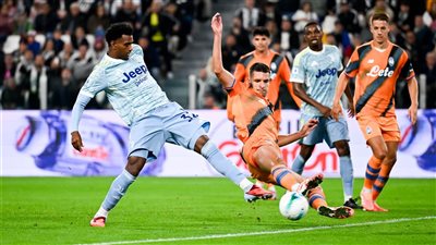 يوفنتوس يواصل التعثر ويتعادل مع أتالانتا في الدوري الإيطالي