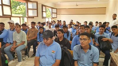 بمشاركة 185 طالبا وطالبة.. وكيل تعليم الأقصر يطمئن طلاب الثانوية بأرمنت: البكالوريا فرصة جديدة لتحقيق الطموحات