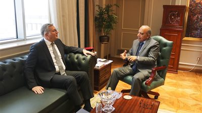 لضمان استمرار التيار.. تنسيق مشترك بين الكهرباء والبترول لمواجهة ارتفاع الأحمال وتطوير منظومة الطاقة 