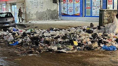 الزبالة قفلت الشارع.. سكان عمرو بن العاص بفيصل يستغيثون بمحافظ الجيزة بسبب تراكم القمامة