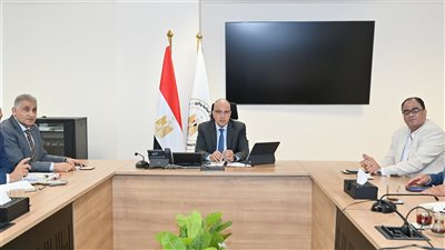 وزير الري يتابع إجراءات تطوير الواجهات النيلية بالمحافظات