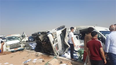 مصرع شخص وإصابة 8 آخرين إثر حادث تصادم بالطريق السياحي في اتجاه المنيب