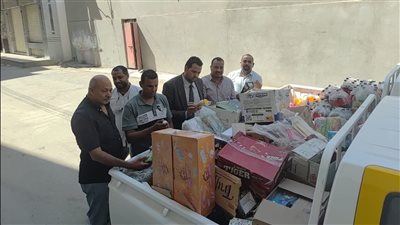 ضبط طن سلع غذائية منتهية الصلاحية قبل ترويجها في الأسواق بالأقصر