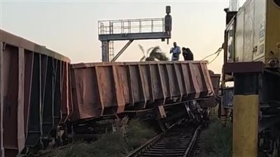 بعد خروج عربات الطَفلة عن مسارها.. السكة الحديد تستعد لتيسير حركة القطارات كاملة بخطوط الصعيد