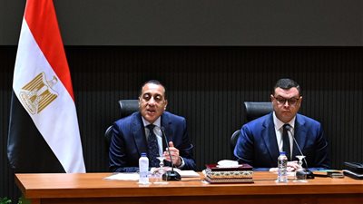 مدبولي يُكلف بزيادة الجهود في ملفات النظافة والصيانة ورفع المُخلفات لعودة المظهر الحضاري للمُدن الجديدة