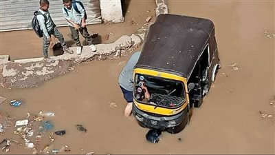 أهالي الهرم وفيصل يستغيثون من تدهور الخدمات: طفح مجاري وغياب النظافة وتآكل الطرق| صور