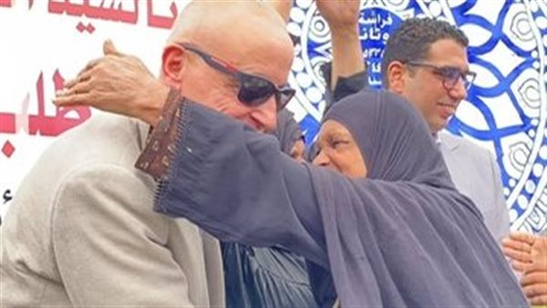 مشهد مؤثر لإستقبال