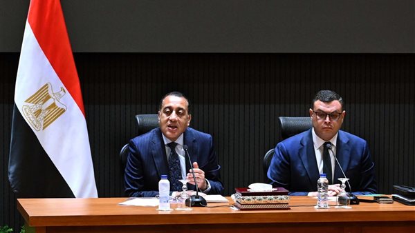 رئيس الوزراء يعقد