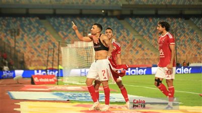 الأهلي يفقد خدمات تريزيجيه أمام كهرباء الإسماعيلية بالدوري الممتاز 