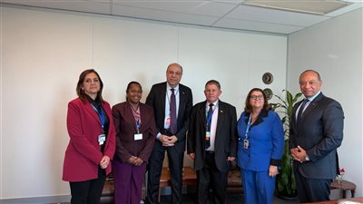 وزير الطيران المدني يبحث مع وفد كوبا التمهيد لاتفاقية نقل جوي وفتح آفاق جديدة للتعاون مع دول الكاريبي