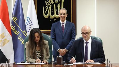 تنظيم الاتصالات يوافق لـ 7 شركات عالمية متخصصة في تصنيع السيارات بتقديم خدمات إنترنت الأشياء 