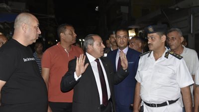 بعد حريق الحميدي وطولون.. محافظ بورسعيد يشدد على إزالة الإشغالات التي تعيق سيارات الإغاثة في الكوارث| صور 