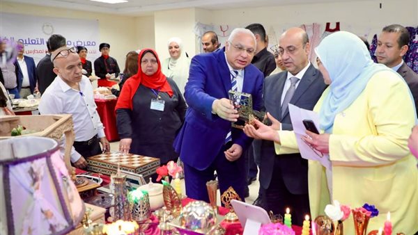  افتتاح معرض منتجات