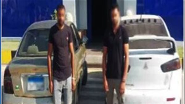 قائدا السيارتين