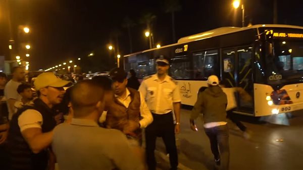 الشرطة المغربية والمتظاهرين