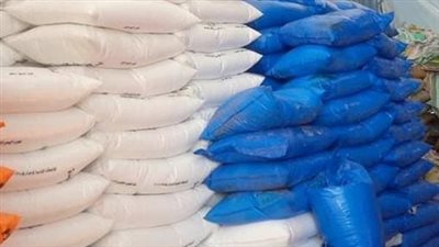 ضبط 100 شيكارة أسمدة مجهولة المصدر ومخزن لتجميع أسطوانات الغاز بدون ترخيص بالبحيرة