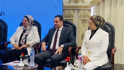 ضمن مبادرة بداية.. مؤتمر مشترك بين جامعتي بورسعيد والإسكندرية يناقش الطفولة المبكرة والذكاء الاصطناعي | صور