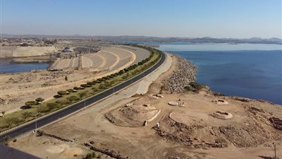 عباس شراقي: السد العالي يستقبل فيضانات السودان وسد النهضة بكفاءة.. ومفيض توشكى لم يُفتح