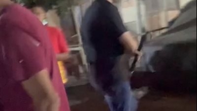 الأجهزة الأمنية تفحص فيديو تهشيم سيارة والتعدي على صاحبها 