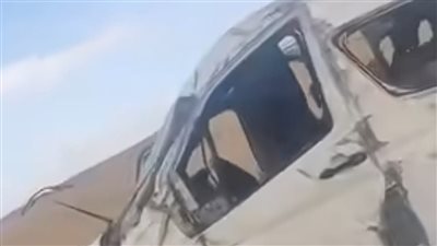 مصرع طالبين وإصابة 4 في تصادم ميكروباص لطلاب جامعة الجلالة وسيارة نقل أعلى محور 30 يونيو