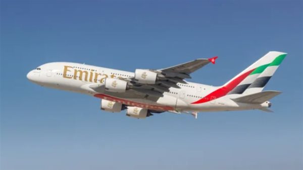 طيران الإمارات 