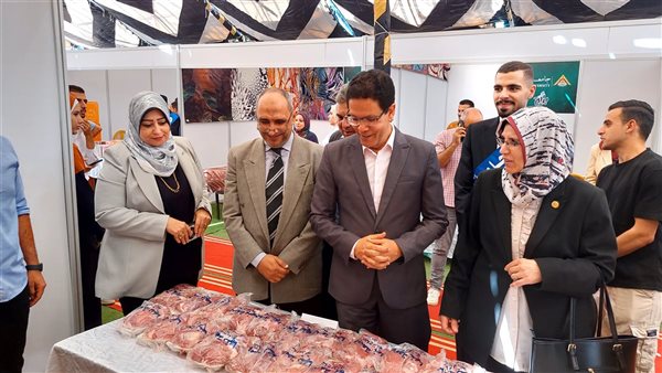 جانب من المعرض