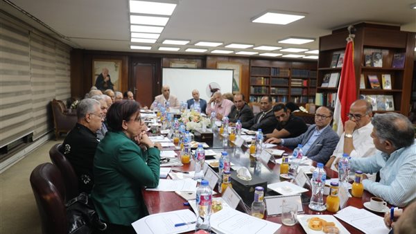 اجتماع اللجنة