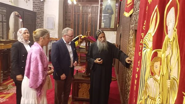 خلال الزيارة