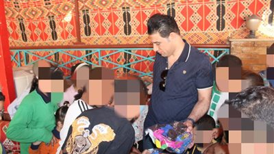 نائب محافظ سوهاج يشارك الأطفال الأيتام يومًا ترفيهيًا ويؤكد دعم القيادة لهم