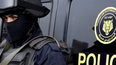 هارب من حكم قضائي.. ضبط عنصر إجرامي بحوزته مواد مخدرة في الأقصر 