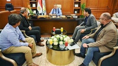 محافظ جنوب سيناء يتابع مشروعات الكهرباء بالمدن والتجمعات التنموية 