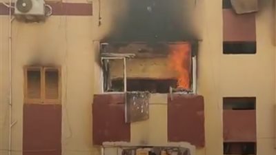 نجل مريض نفسي أشعل النيران بغرفته.. التحريات تكشف سبب اندلاع حريق داخل عقار في بنها