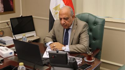 وزير الكهرباء: انخفاض كبير في تكلفة إنتاج الطاقة الشمسية يعزز قدرتها التنافسية ويدعم النمو الاقتصادي