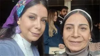 عفاف مصطفى تعلن نجاة ابنتها ياسمين رحمي من حادث: العربية اتكسرت 