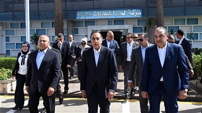 رئيس الوزراء يفتتح 4 مصانع مطوّرة لشركة النصر للكيماويات الدوائية بالقليوبية لتعزيز الصناعة الوطنية