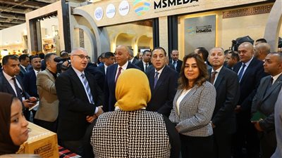 وزيرة التنمية المحلية: نعمل على تمكين التكتلات الاقتصادية في الصعيد وفتح أسواق جديدة للحرف التراثية