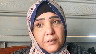 تعيش في حديقة ببورسعيد.. سيدة تناشد لإنقاذ أسرتها من الشارع بعد طردها من منزلها 