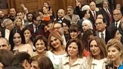 أبرزهم يسرا وليلى علوي ولبلبة.. نجوم الفن في حفل زفاف نجل هاني رمزي