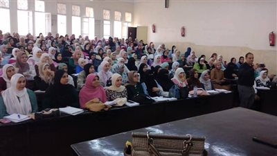 بعد الاعتداء على طالبة.. نائب رئيس جامعة الأزهر يتفقد كليات تفهنا الأشراف