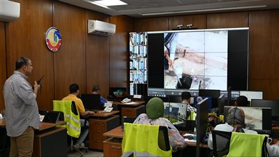 محافظ البحيرة تتابع ارتفاع مناسيب المياه بأراضي طرح النهر وأعمال تصريف المياه