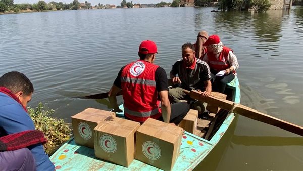 جانب من القوافل الإغاثية